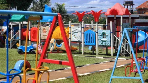 Playtime = Happy minds + Creative hearts